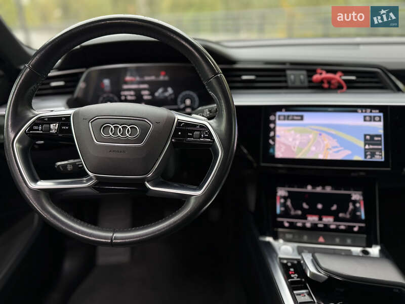 Позашляховик / Кросовер Audi e-tron 2020 в Дніпрі