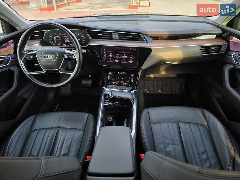 Позашляховик / Кросовер Audi e-tron 2019 в Тернополі фото 44 Позашляховик / Кросовер Audi e-tron 2019 в Тернополі