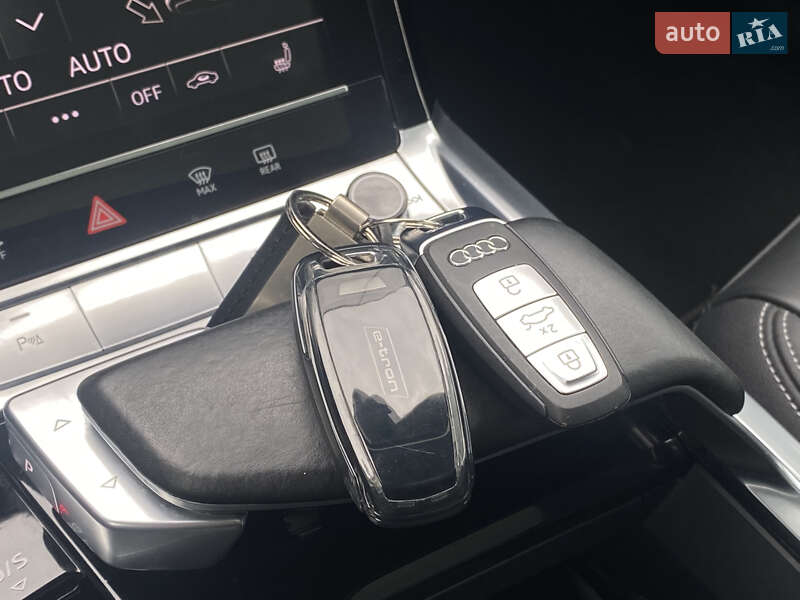 Внедорожник / Кроссовер Audi e-tron 2020 в Луцке