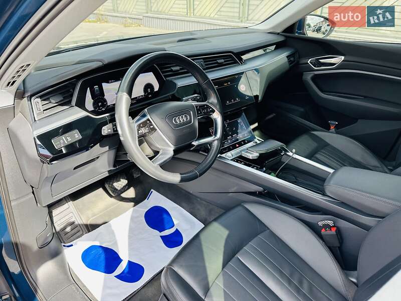 Внедорожник / Кроссовер Audi e-tron 2019 в Тернополе
