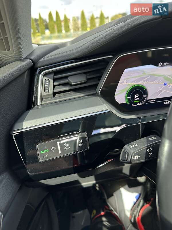Внедорожник / Кроссовер Audi e-tron 2019 в Тернополе