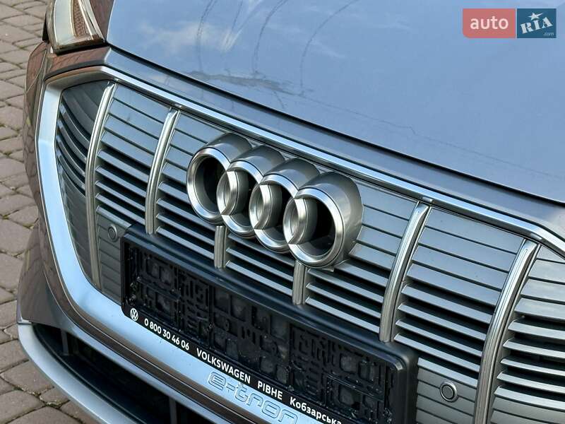 Позашляховик / Кросовер Audi e-tron 2019 в Рівному