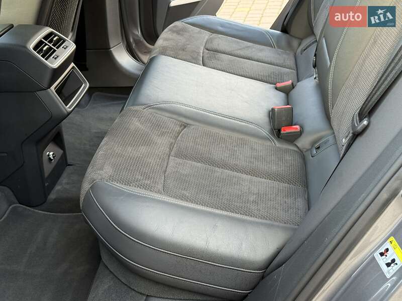 Позашляховик / Кросовер Audi e-tron 2019 в Рівному