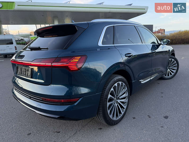 Позашляховик / Кросовер Audi e-tron 2020 в Львові фото 36 Позашляховик / Кросовер Audi e-tron 2020 в Львові
