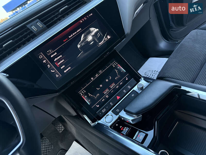 Позашляховик / Кросовер Audi e-tron 2020 в Львові фото 49 Позашляховик / Кросовер Audi e-tron 2020 в Львові