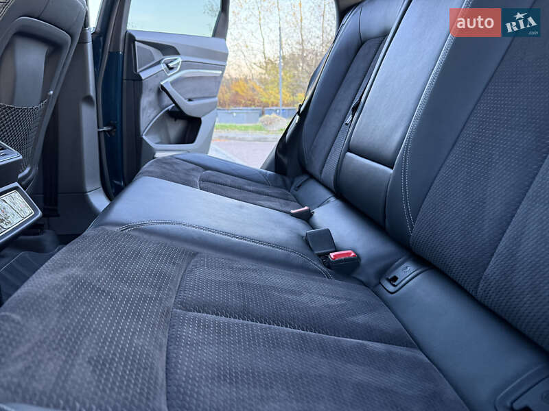 Позашляховик / Кросовер Audi e-tron 2020 в Львові фото 56 Позашляховик / Кросовер Audi e-tron 2020 в Львові