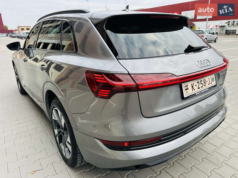 Позашляховик / Кросовер Audi e-tron 2021 в Тернополі фото 15 Позашляховик / Кросовер Audi e-tron 2021 в Тернополі