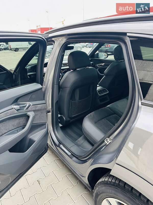 Позашляховик / Кросовер Audi e-tron 2021 в Тернополі фото 39 Позашляховик / Кросовер Audi e-tron 2021 в Тернополі