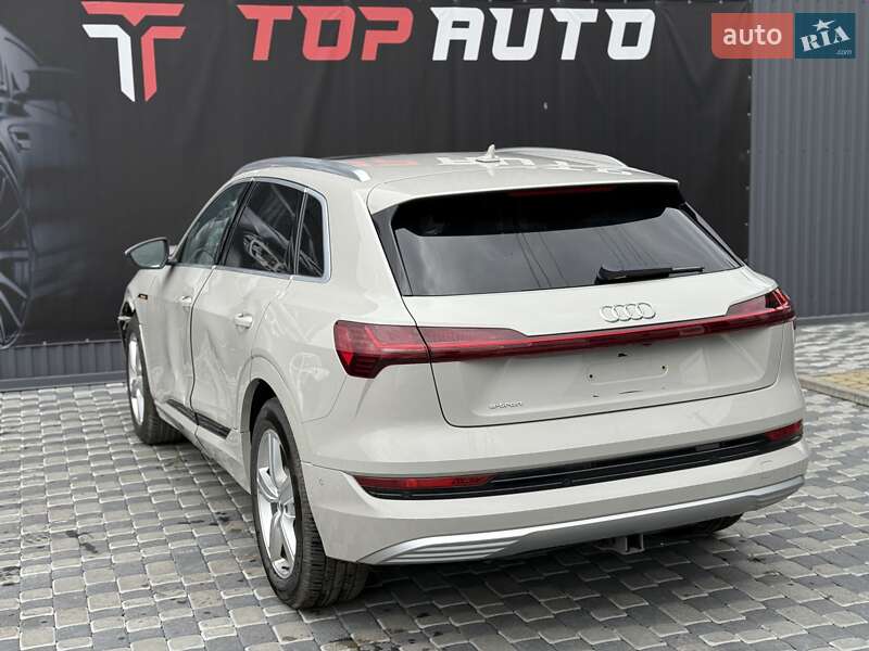 Позашляховик / Кросовер Audi e-tron 2019 в Львові