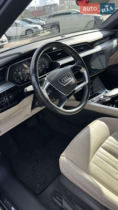 Позашляховик / Кросовер Audi e-tron 2020 в Володимирі фото 4 Позашляховик / Кросовер Audi e-tron 2020 в Володимирі