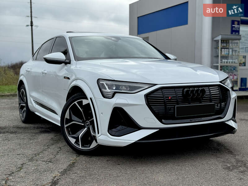 Позашляховик / Кросовер Audi e-tron 2021 в Ужгороді фото 3 Позашляховик / Кросовер Audi e-tron 2021 в Ужгороді