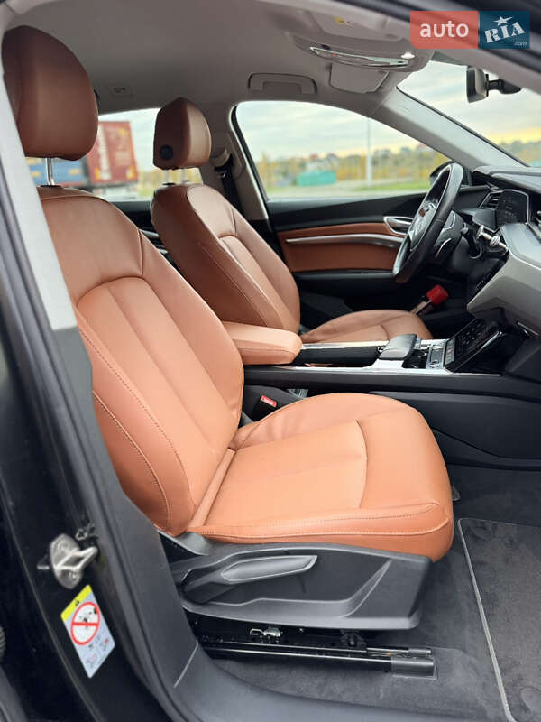 Позашляховик / Кросовер Audi e-tron 2019 в Рівному фото 22 Позашляховик / Кросовер Audi e-tron 2019 в Рівному