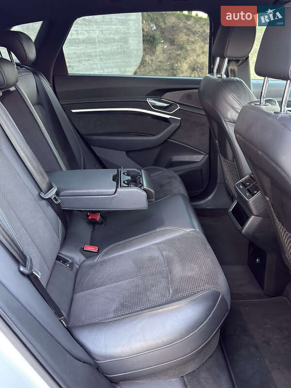 Внедорожник / Кроссовер Audi e-tron 2020 в Черновцах фото 13 Внедорожник / Кроссовер Audi e-tron 2020 в Черновцах