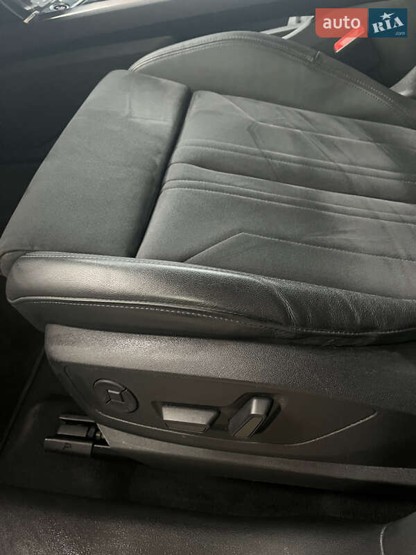 Позашляховик / Кросовер Audi e-tron 2022 в Старокостянтинові