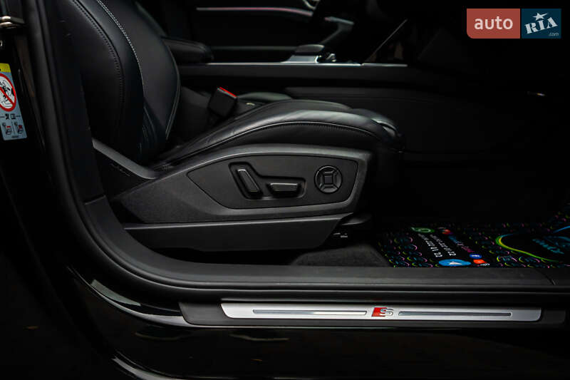 Позашляховик / Кросовер Audi e-tron 2019 в Луцьку