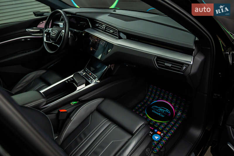 Позашляховик / Кросовер Audi e-tron 2019 в Луцьку
