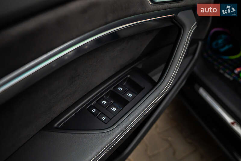 Позашляховик / Кросовер Audi e-tron 2019 в Луцьку