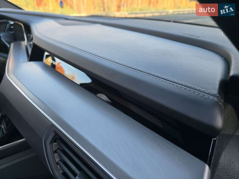 Позашляховик / Кросовер Audi e-tron 2020 в Ковелі фото 72 Позашляховик / Кросовер Audi e-tron 2020 в Ковелі