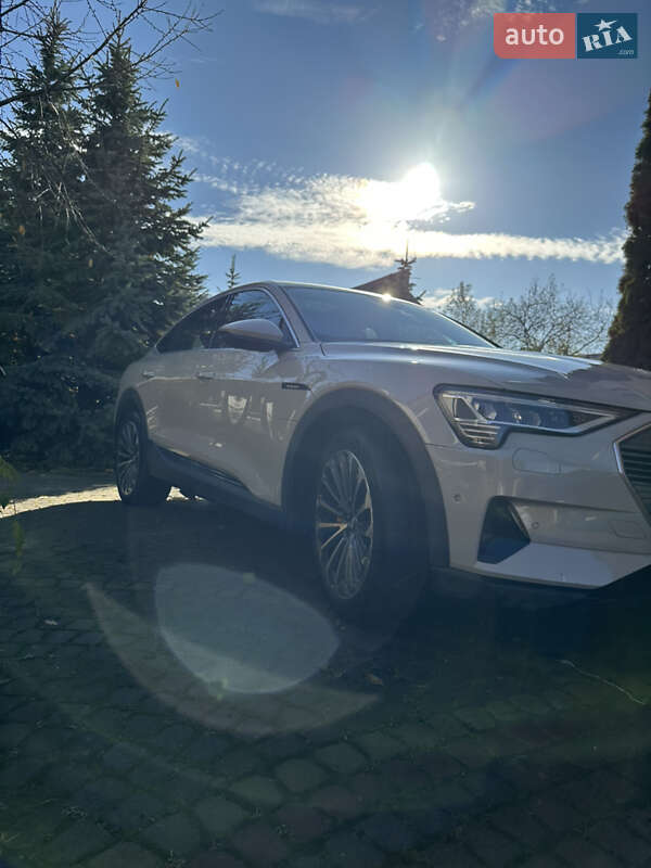 Позашляховик / Кросовер Audi e-tron 2020 в Львові фото 2 Позашляховик / Кросовер Audi e-tron 2020 в Львові
