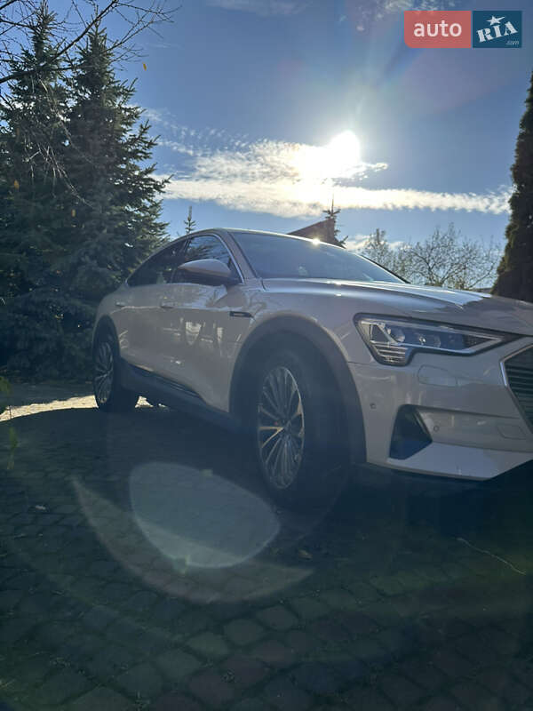 Позашляховик / Кросовер Audi e-tron 2020 в Львові фото 5 Позашляховик / Кросовер Audi e-tron 2020 в Львові