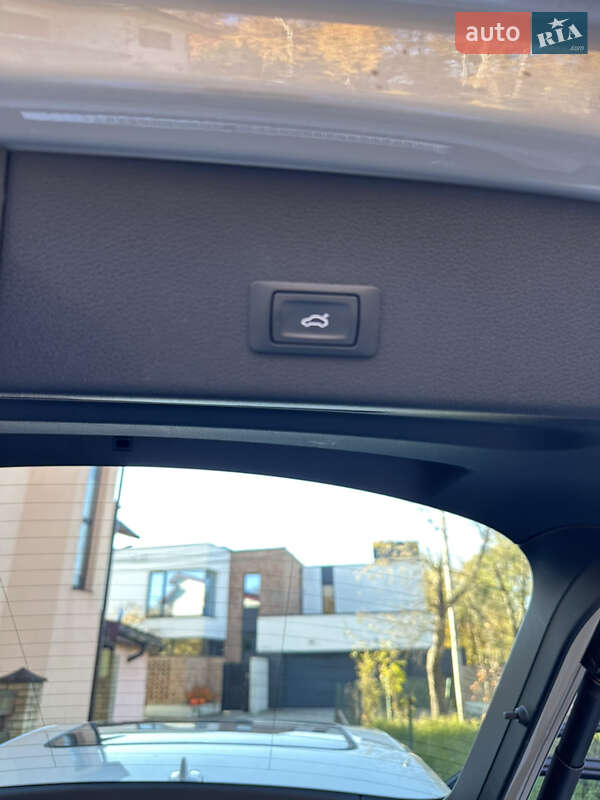 Позашляховик / Кросовер Audi e-tron 2020 в Львові фото 33 Позашляховик / Кросовер Audi e-tron 2020 в Львові