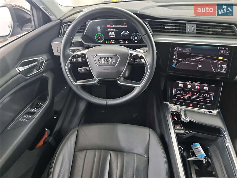 Позашляховик / Кросовер Audi e-tron 2018 в Тернополі фото 41 Позашляховик / Кросовер Audi e-tron 2018 в Тернополі
