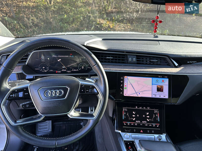 Внедорожник / Кроссовер Audi e-tron 2020 в Львове фото 10 Внедорожник / Кроссовер Audi e-tron 2020 в Львове
