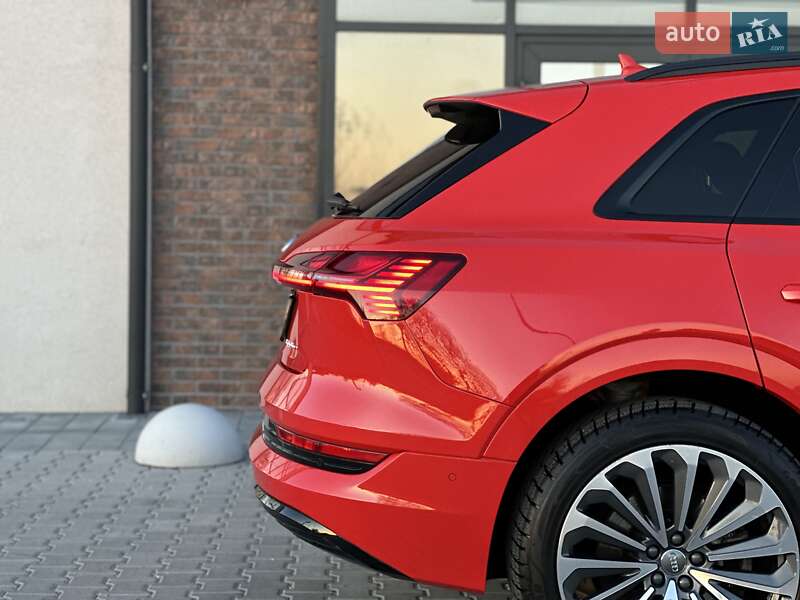 Позашляховик / Кросовер Audi e-tron 2019 в Тернополі фото 40 Позашляховик / Кросовер Audi e-tron 2019 в Тернополі