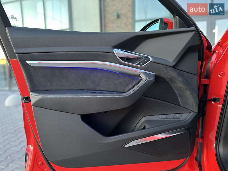 Позашляховик / Кросовер Audi e-tron 2019 в Тернополі фото 49 Позашляховик / Кросовер Audi e-tron 2019 в Тернополі