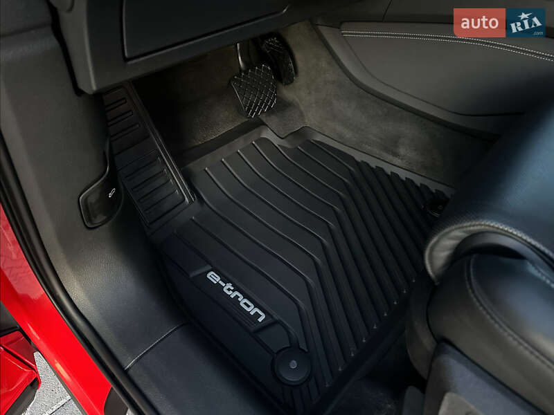 Позашляховик / Кросовер Audi e-tron 2019 в Тернополі фото 56 Позашляховик / Кросовер Audi e-tron 2019 в Тернополі