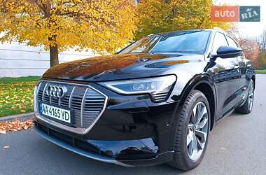 Внедорожник / Кроссовер Audi e-tron 2022 в Киеве