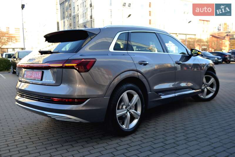 Позашляховик / Кросовер Audi e-tron 2020 в Хмельницькому фото 3 Позашляховик / Кросовер Audi e-tron 2020 в Хмельницькому