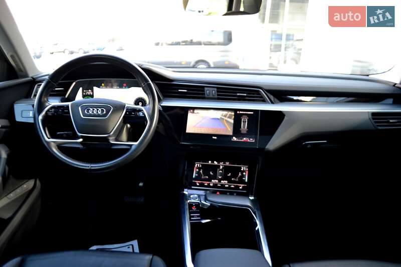 Позашляховик / Кросовер Audi e-tron 2020 в Хмельницькому фото 25 Позашляховик / Кросовер Audi e-tron 2020 в Хмельницькому