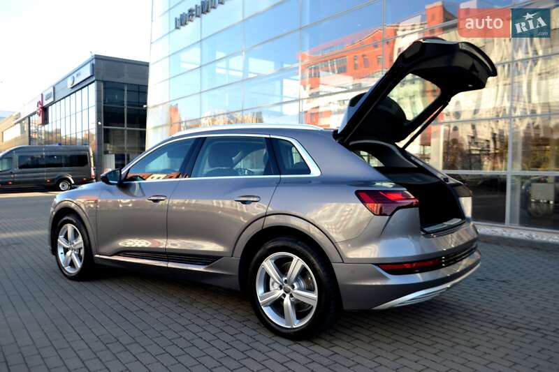 Позашляховик / Кросовер Audi e-tron 2020 в Хмельницькому фото 65 Позашляховик / Кросовер Audi e-tron 2020 в Хмельницькому