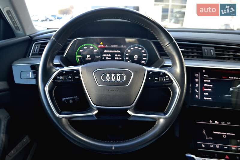Позашляховик / Кросовер Audi e-tron 2020 в Хмельницькому фото 127 Позашляховик / Кросовер Audi e-tron 2020 в Хмельницькому