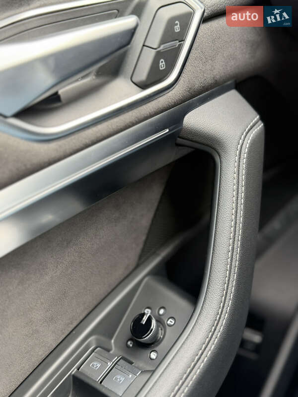 Позашляховик / Кросовер Audi e-tron 2021 в Львові фото 35 Позашляховик / Кросовер Audi e-tron 2021 в Львові