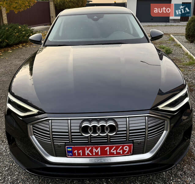 Внедорожник / Кроссовер Audi e-tron 2020 в Киеве фото 18 Внедорожник / Кроссовер Audi e-tron 2020 в Киеве