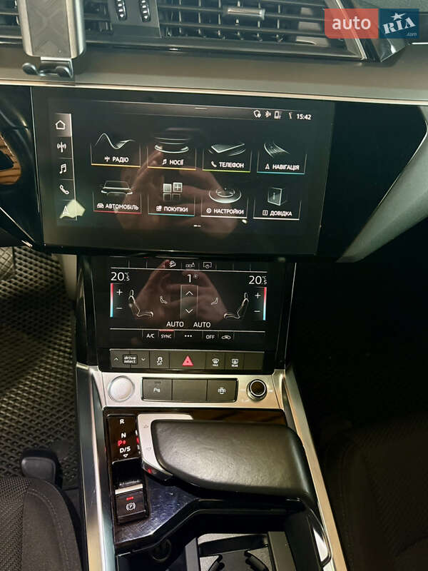 Внедорожник / Кроссовер Audi e-tron 2020 в Киеве фото 25 Внедорожник / Кроссовер Audi e-tron 2020 в Киеве