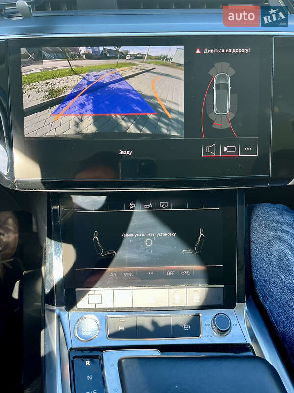 Внедорожник / Кроссовер Audi e-tron 2020 в Киеве фото 39 Внедорожник / Кроссовер Audi e-tron 2020 в Киеве