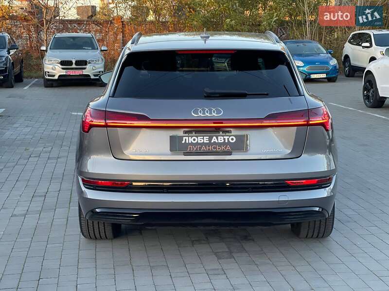 Позашляховик / Кросовер Audi e-tron 2020 в Львові
