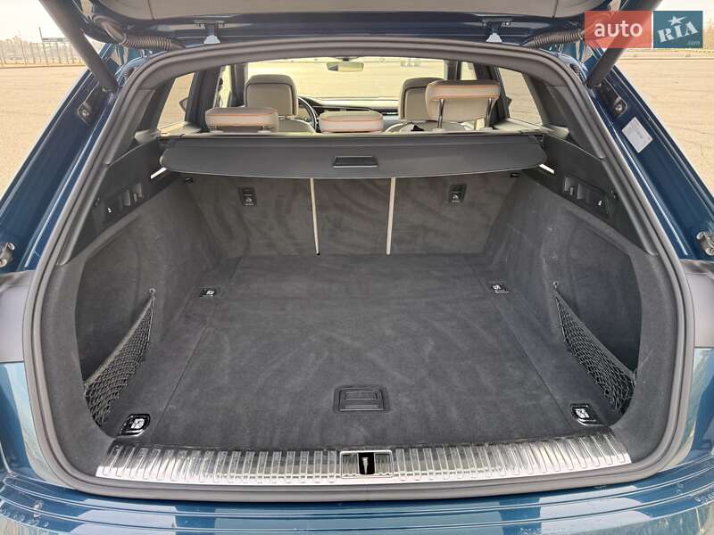 Внедорожник / Кроссовер Audi e-tron 2019 в Львове фото 43 Внедорожник / Кроссовер Audi e-tron 2019 в Львове
