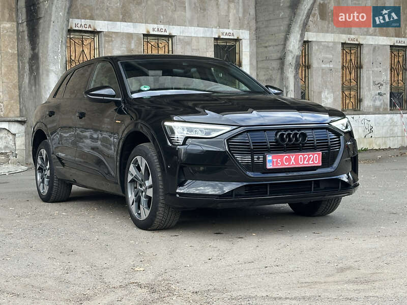 Позашляховик / Кросовер Audi e-tron 2019 в Івано-Франківську