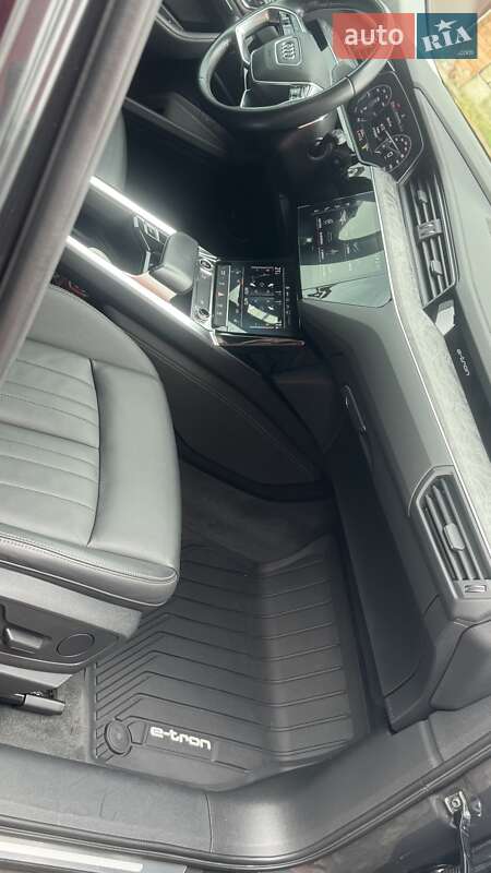 Внедорожник / Кроссовер Audi e-tron 2020 в Ивано-Франковске фото 19 Внедорожник / Кроссовер Audi e-tron 2020 в Ивано-Франковске