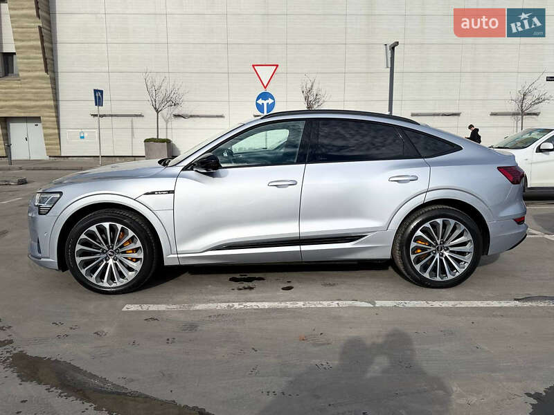 Внедорожник / Кроссовер Audi e-tron 2021 в Дрогобыче