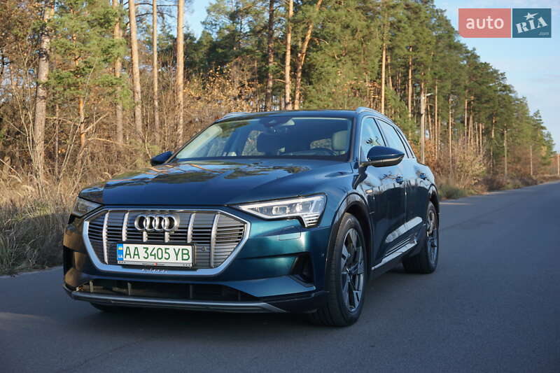 Позашляховик / Кросовер Audi e-tron 2020 в Києві