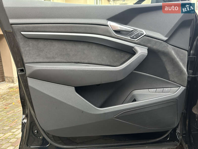 Позашляховик / Кросовер Audi e-tron 2019 в Івано-Франківську