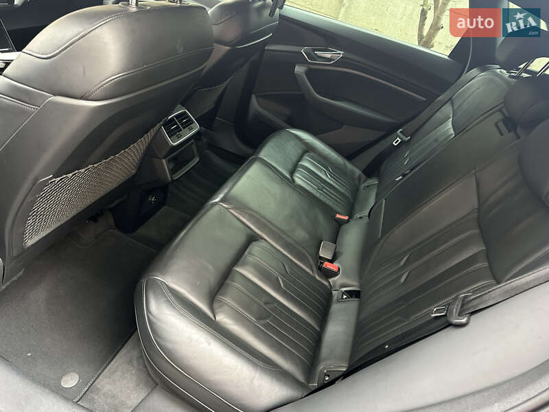 Позашляховик / Кросовер Audi e-tron 2019 в Івано-Франківську