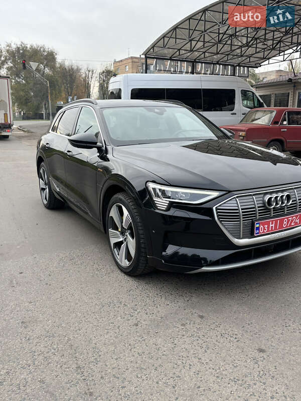 Внедорожник / Кроссовер Audi e-tron 2019 в Черкассах фото 5 Внедорожник / Кроссовер Audi e-tron 2019 в Черкассах