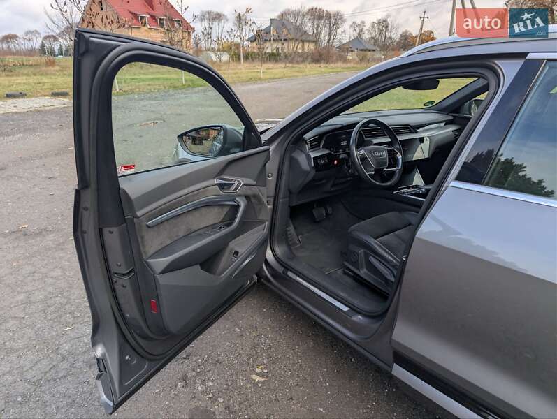 Позашляховик / Кросовер Audi e-tron 2020 в Тернополі