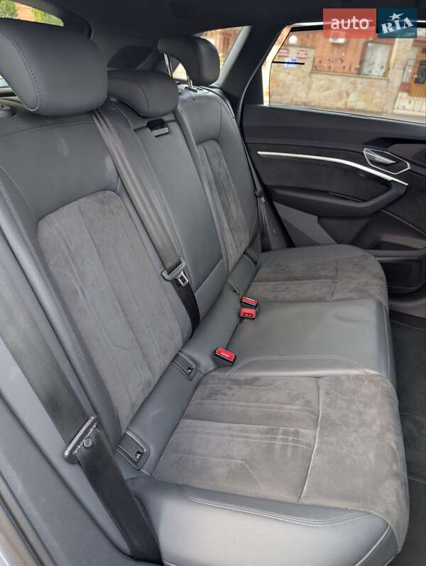 Позашляховик / Кросовер Audi e-tron 2020 в Тернополі